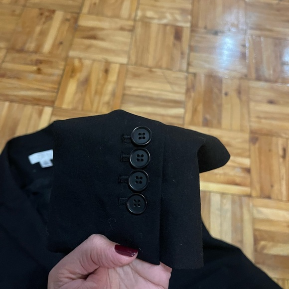 Loft Black blazer buttons on sleeves - Picture 3 of 3